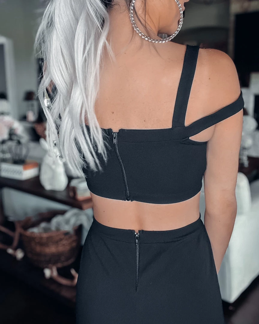 Bar T Boutique LLC Free To Be Fabulous Cutout Jumpsuit - Black What's New! 2 Bar T Boutique LLC Free To Be Fabulous Cutout Jumpsuit - Black What's New!