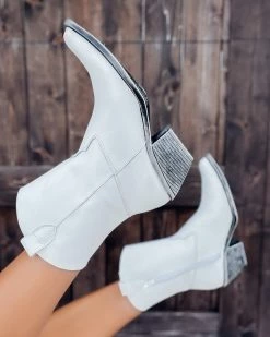 Bar T Boutique What's New! Out West Cowboy Boots - White