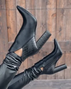 Bar T Boutique What's New! Foxy Booties - Black